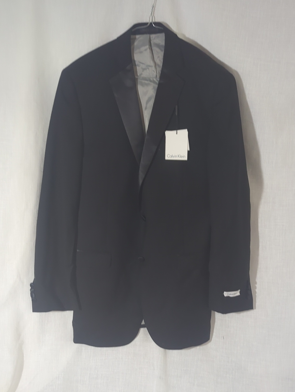 Calvin Klein Black Men’s Satin Lapel Tuxedo Jacket